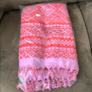 NWT Vera Bradley Tassel Beach Towel